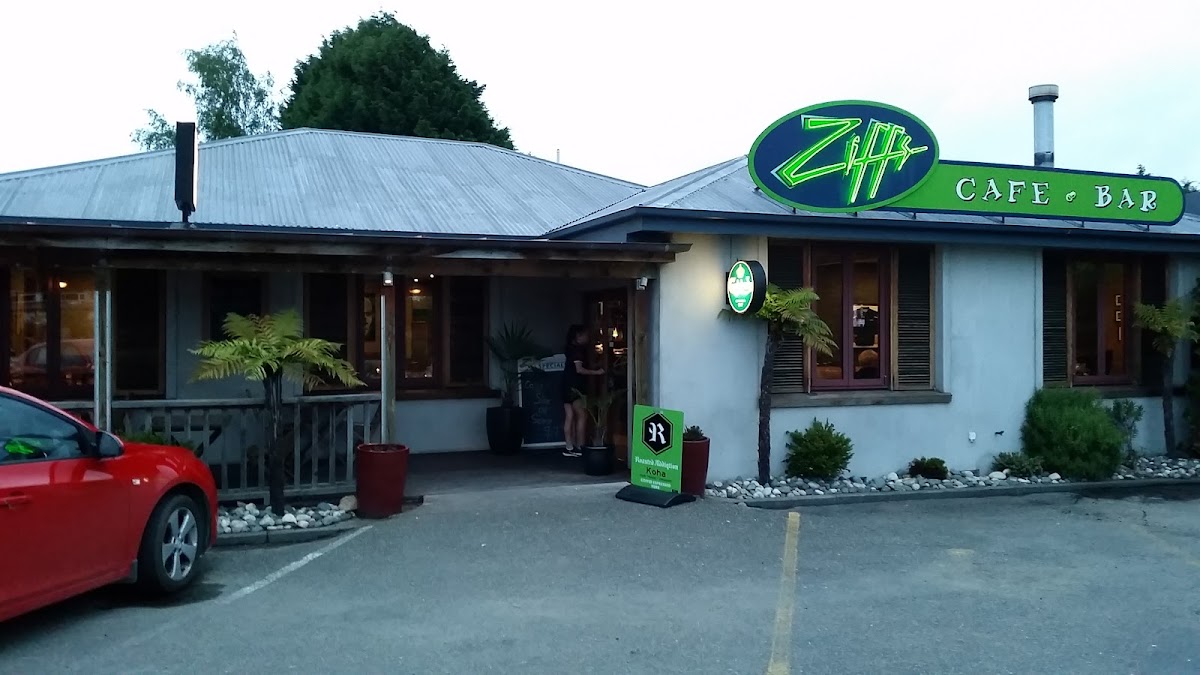Ziff's Cafe & Bar